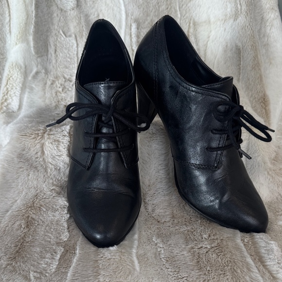 x-appeal Shoes - X-Appeal Black Leather Lace-Up Heels